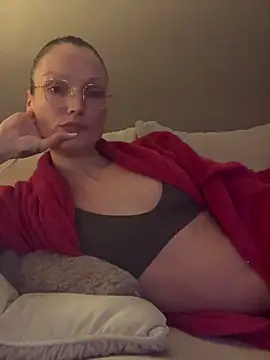 Snapshot of denisestar10 chatting on January 2025 05:11:02 PM denisestar10 online show from January 2025 05:11:02 PM