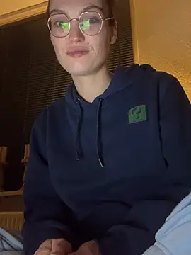 Snapshot of denisestar10 chatting on January 2025 08:53:02 PM denisestar10 online show from January 2025 08:53:02 PM