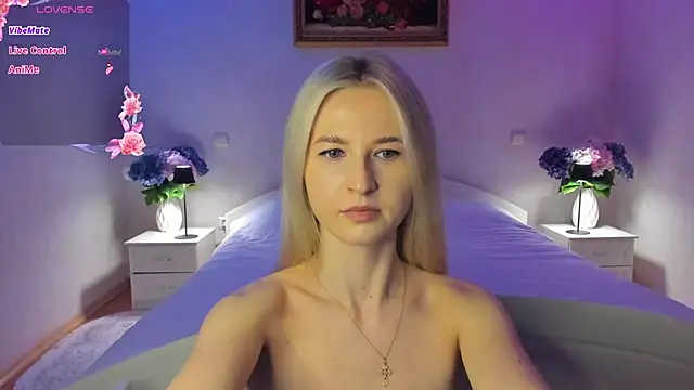 Snapshot of AnnaCarrera chatting on April 2026 06:58:01 PM AnnaCarrera online show from April 2026 06:58:01 PM