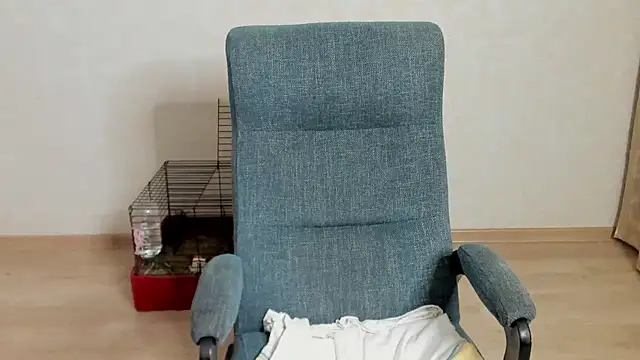 maks wolfis online show from March 2026 08:35:02 PM