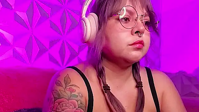 Satyn doll online show from October 2025 10:15:01 PM