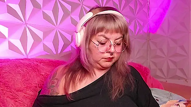 Satyn doll online show from November 2025 11:25:01 PM