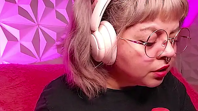 Satyn doll online show from November 2025 11:48:02 PM