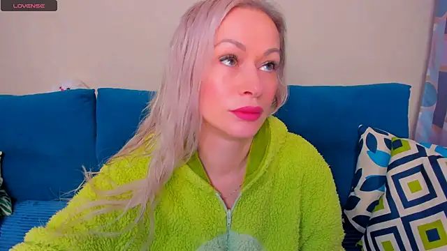 EllenMoore online show from October 2025 03:03:02 AM