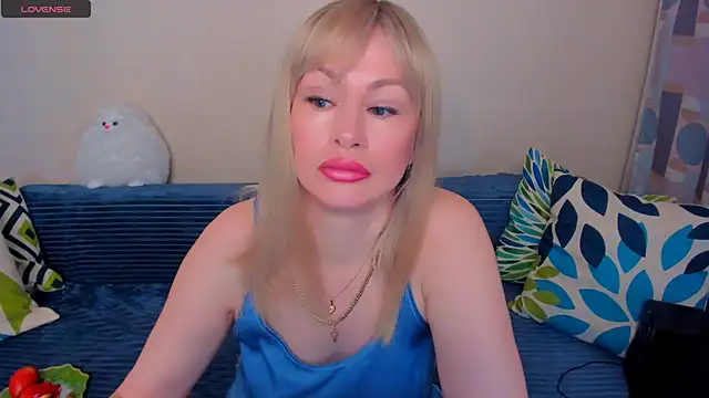 EllenMoore online show from May 2026 03:13:01 AM