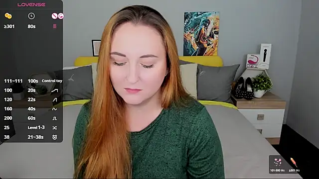 BabeLessi online show from October 2025 05:32:02 PM