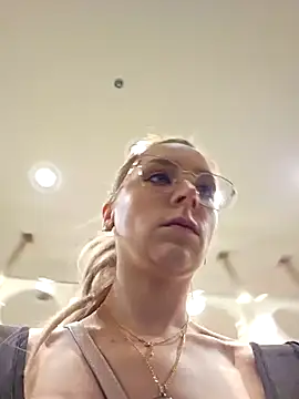 LilyOrion online show from December 2024 08:50:01 PM