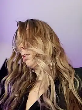 LilyOrion online show from March 2026 01:14:01 AM