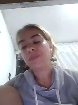 mari657 online show from April 2026 02:44:02 AM