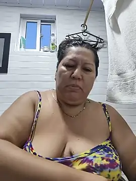 Snapshot of Brenda_Berck_ chatting on June 2026 01:13:01 PM Brenda Berck online show from June 2026 01:13:01 PM