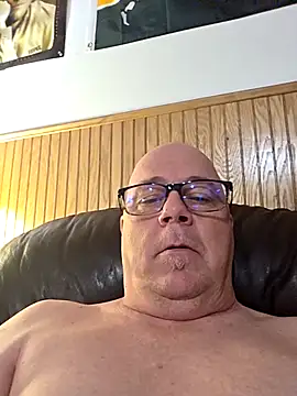 Snapshot of horny4you1 chatting on November 2025 01:00:02 PM horny4you1 online show from November 2025 01:00:02 PM