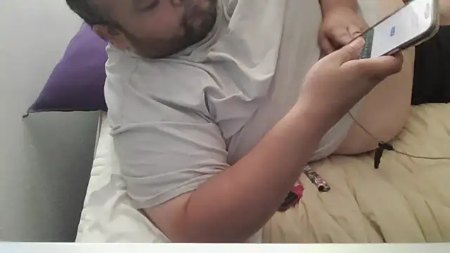 Pantychubs69 online show from October 2025 04:05:01 PM