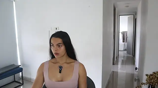  Vahos  online show from February 2025 06:20:02 PM