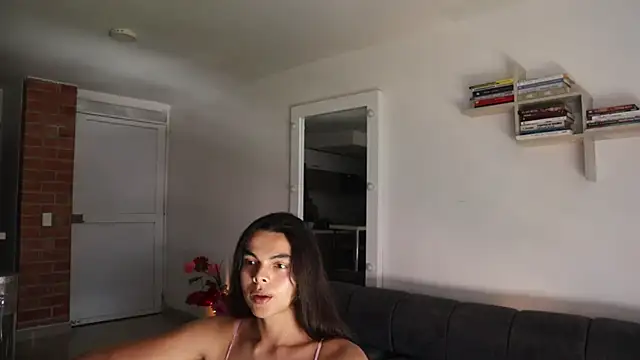  Vahos  online show from November 2025 05:15:01 PM