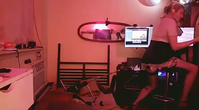 Snapshot of Mikela_Alexa chatting on January 2025 03:32:02 AM Mikela Alexa online show from January 2025 03:32:02 AM