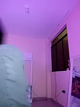 Latin summer online show from December 2024 01:32:01 AM