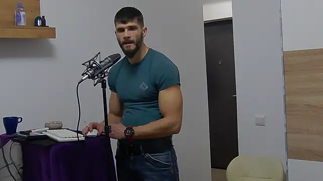 MauroTwin online show from February 2025 04:17:02 PM