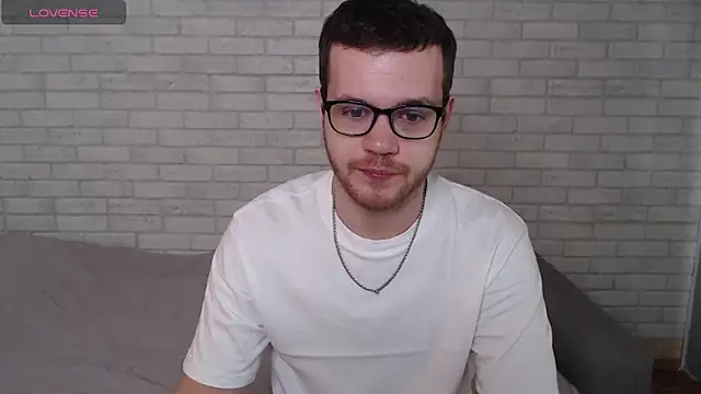 Snapshot of Alexxx_horny chatting on May 2026 08:08:02 AM Alexxx horny online show from May 2026 08:08:02 AM