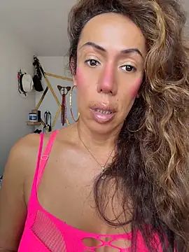 YOURSDEBORA online show from May 2026 06:16:01 PM