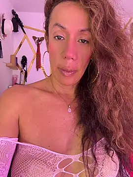 Snapshot of YOURSDEBORA chatting on July 2026 06:45:02 PM YOURSDEBORA online show from July 2026 06:45:02 PM