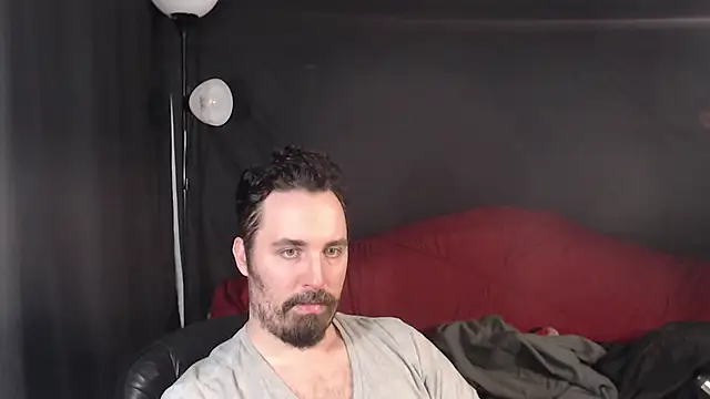 Metalstud online show from February 2025 11:41:02 PM