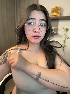 vaneelee online show from March 2026 02:49:02 AM