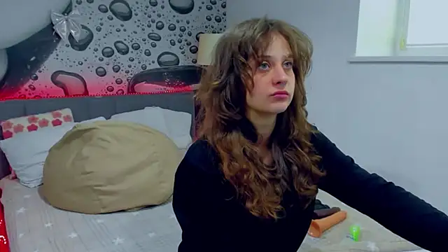 AlmaFancy online show from April 2026 05:21:01 AM