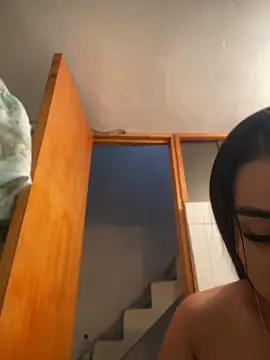 Snapshot of Emma_Brown_12 chatting on June 2026 09:29:01 PM Emma Brown 12 online show from June 2026 09:29:01 PM