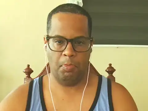 Snapshot of thesugar32 chatting on July 2026 12:25:02 PM thesugar32 online show from July 2026 12:25:02 PM