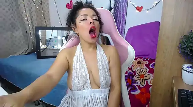 MarilynJones online show from December 2024 07:18:02 AM