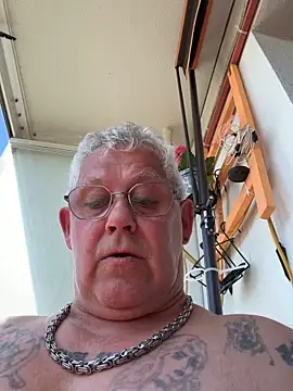 Snapshot of smaili1513 chatting on May 2026 12:55:02 PM smaili1513 online show from May 2026 12:55:02 PM