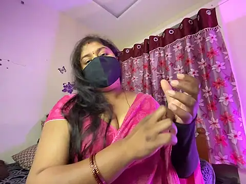 Snapshot of Love_4Sex chatting on April 2026 02:10:01 AM Love 4Sex online show from April 2026 02:10:01 AM