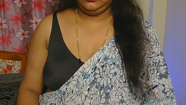 Snapshot of Love_4Sex chatting on July 2026 05:33:02 AM Love 4Sex online show from July 2026 05:33:02 AM