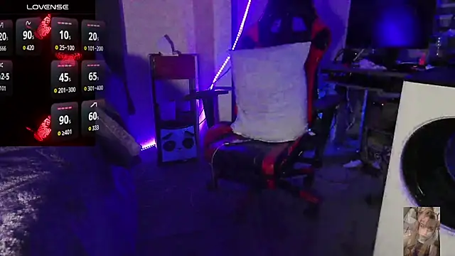 Blondiewithanass online show from February 2026 04:30:01 PM