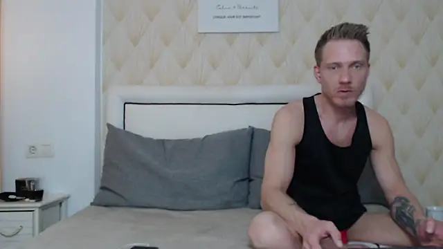 Snapshot of JessicaSteve chatting on February 2026 04:03:02 PM JessicaSteve online show from February 2026 04:03:02 PM