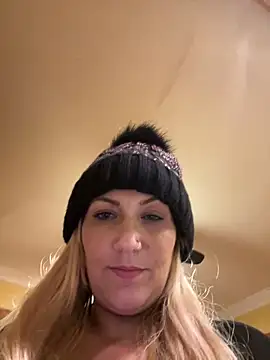 LittleMissEeve online show from February 2025 05:07:02 PM