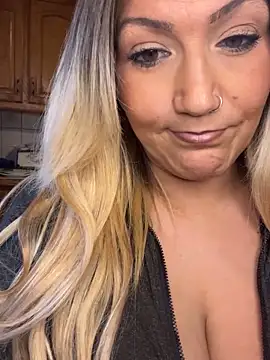 LittleMissEeve online show from March 2025 10:05:02 PM