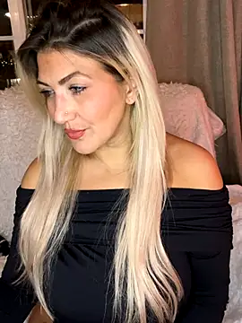 LittleMissEeve online show from December 2025 01:55:02 AM