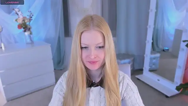 Laly Peach online show from January 2025 03:57:02 PM