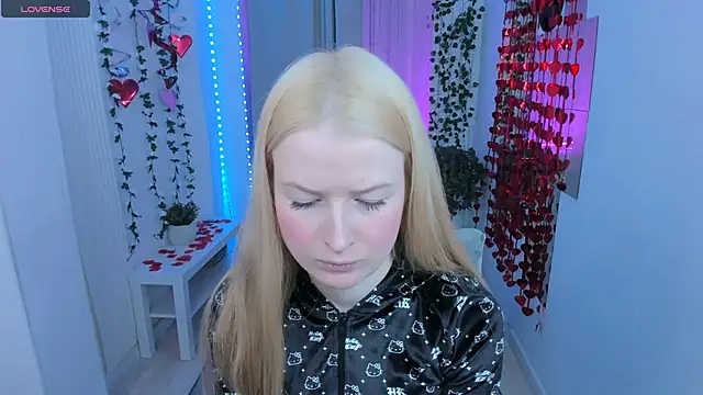 Laly Peach online show from February 2026 11:31:02 AM