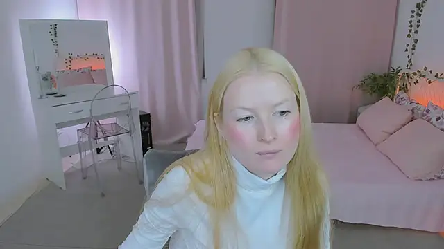 Laly Peach online show from May 2026 08:11:01 AM