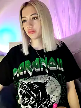 Fuck-Gina online show from April 2026 10:32:01 PM