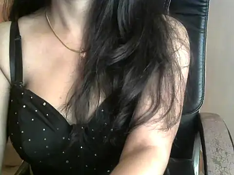 Adventurous Angel online show from December 2024 07:32:02 PM