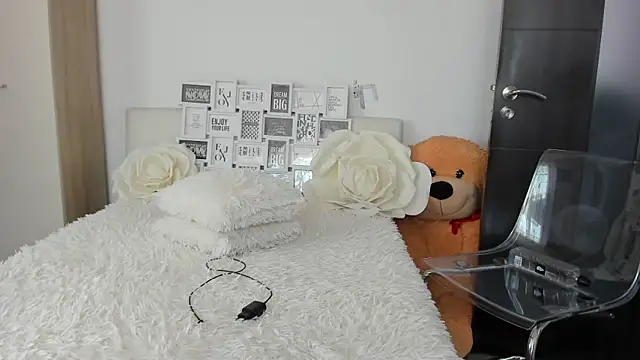 sweetemy4u online show from May 2026 07:46:02 AM
