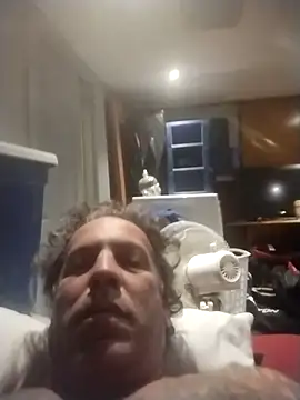 trucker1979 online show from November 2025 08:38:02 AM