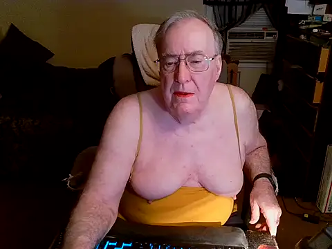 Snapshot of Toastir chatting on December 2024 03:06:01 AM Toastir online show from December 2024 03:06:01 AM