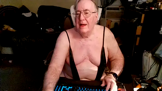 Snapshot of Toastir chatting on October 2025 08:39:01 PM Toastir online show from October 2025 08:39:01 PM