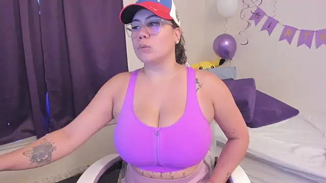 Snapshot of Bigt3ti chatting on June 2026 01:01:02 PM Bigt3ti online show from June 2026 01:01:02 PM
