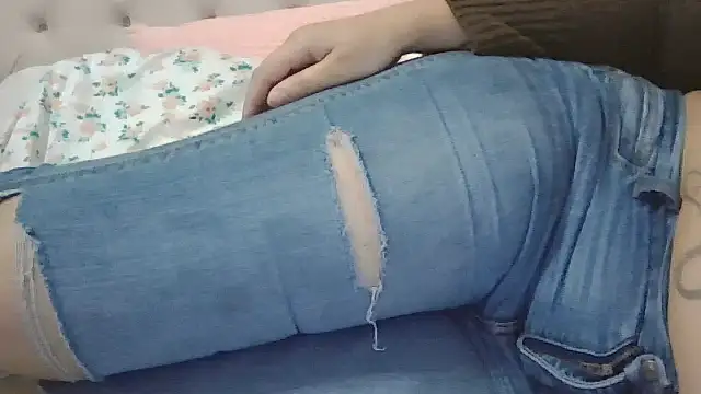 beautylovess online show from February 2026 01:12:01 AM