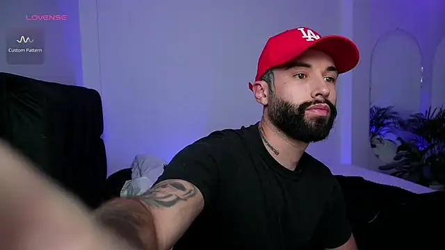 Snapshot of the_lucky_men__ chatting on January 2025 01:34:02 AM the lucky men online show from January 2025 01:34:02 AM